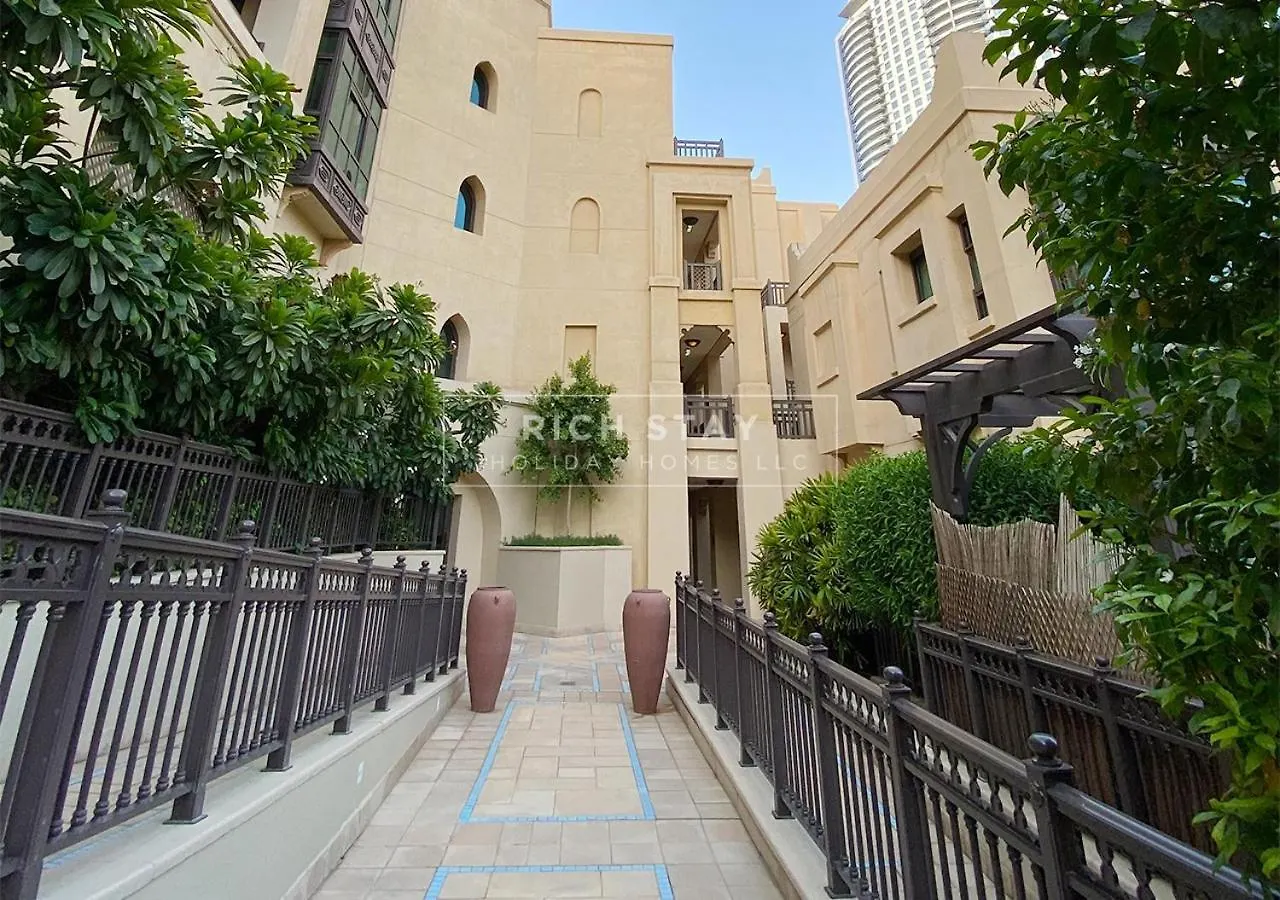 Incredible 2Br Apartment, Downtown With Burj & Dubai Mall View By Rich Stay 0*,  الإمارات العربية المتحدة