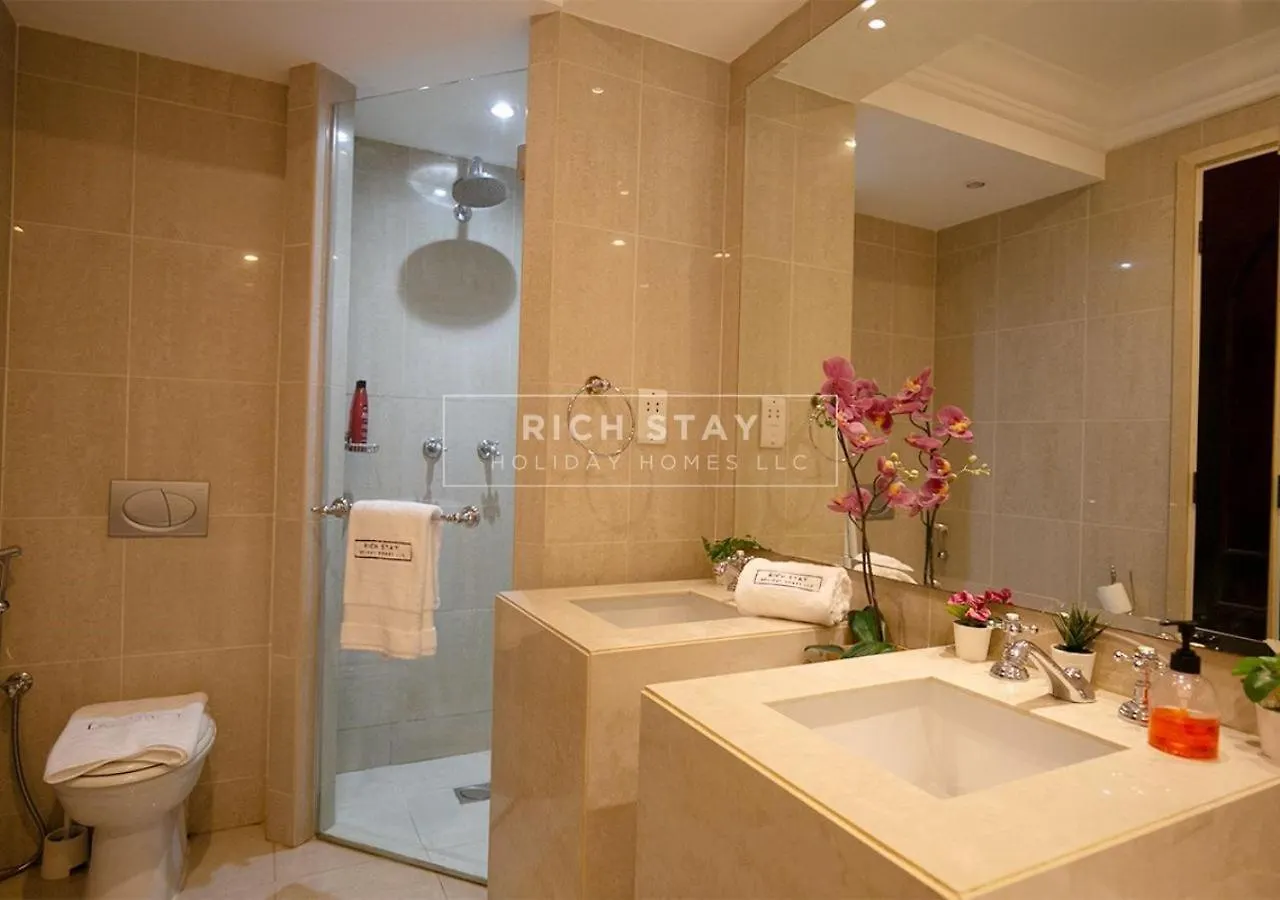 Incredible 2Br Apartment, Downtown With Burj & Dubai Mall View By Rich Stay الإمارات العربية المتحدة
