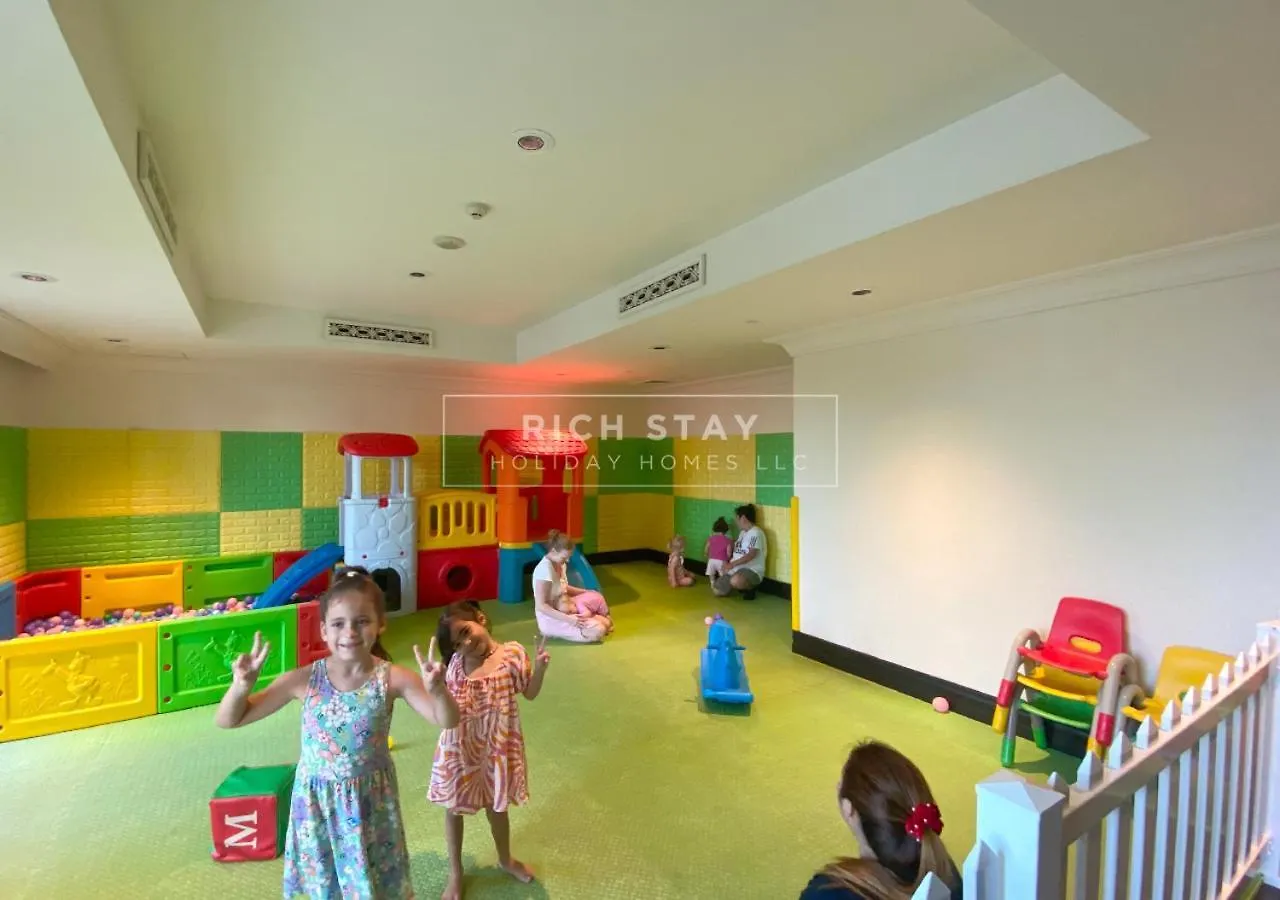 Incredible 2Br Apartment, Downtown With Burj & Dubai Mall View By Rich Stay 0*,  الإمارات العربية المتحدة