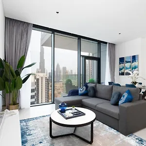 Ultimate / 4 Beds / Burj Khalifa View / Ultra Modern / Business Bay شقة